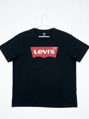 Vintage Style Levi's Black Short Sleeve Tee with Red Logo